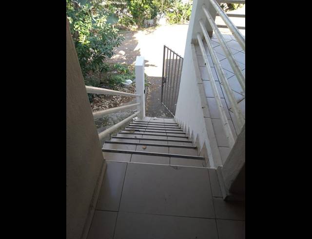 4 BEDROOM COMPLEX FOR SALE IN MOSELEY